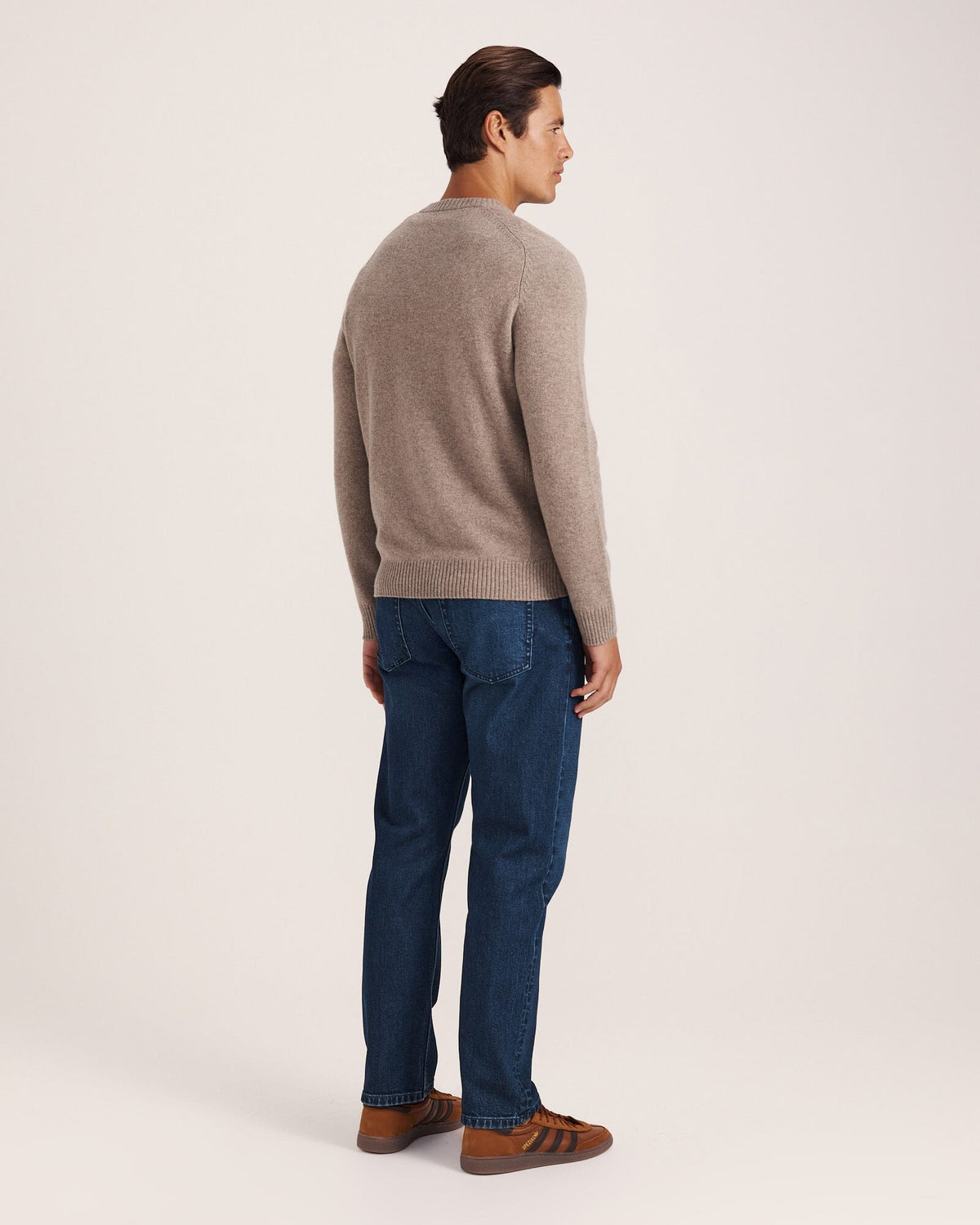Solo Wool V Neck Knit